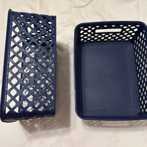 🦈 FWP two small blue baskets